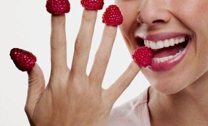 Eating Rasberries